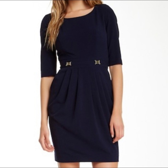 Tahari Dresses & Skirts - Tahari 3/4 Sleeve Pleated Dress w/Pockets 12